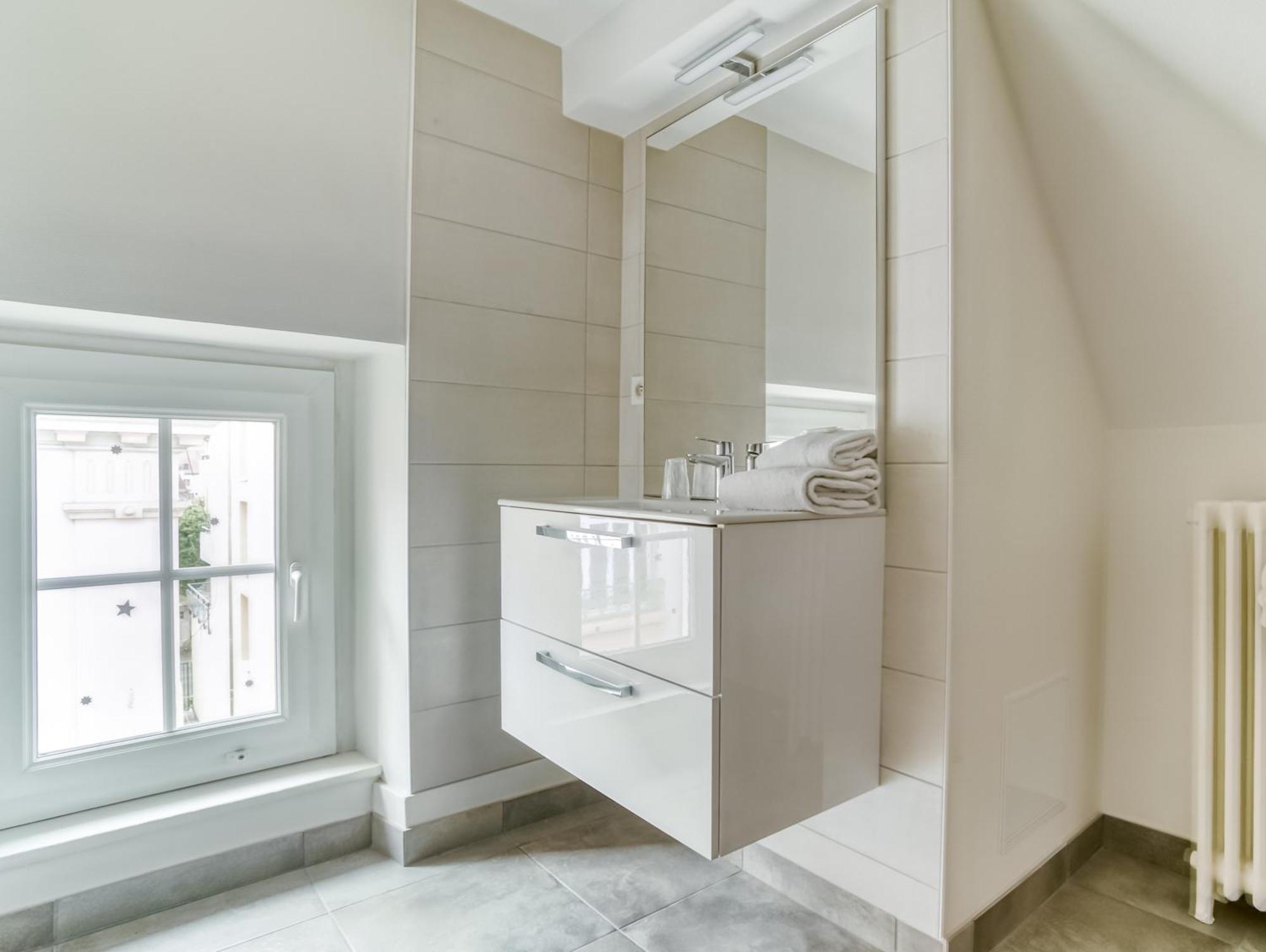 Brit Hotel Bristol Montbeliard Centre Екстериор снимка