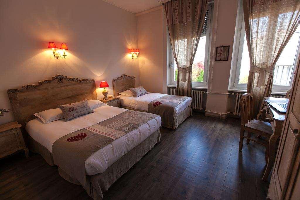 Brit Hotel Bristol Montbeliard Centre Стая снимка